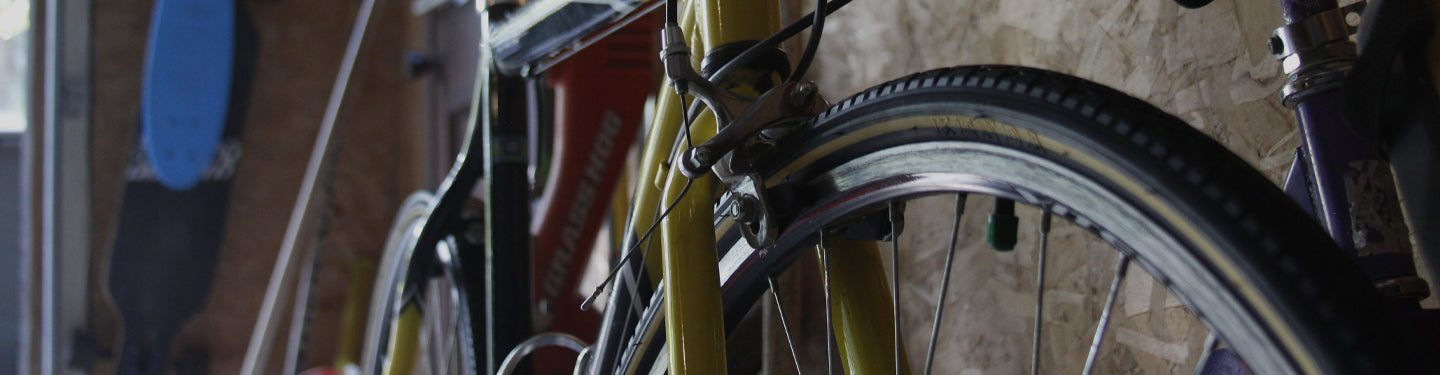 Remplacement plaquettes et disques de frein vélo - Feu Vert